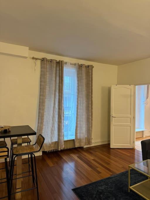 Charmant Appartement Au Moulin Rouge 파리 외부 사진