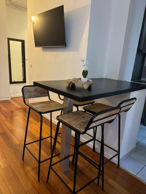 Charmant Appartement Au Moulin Rouge 파리 외부 사진